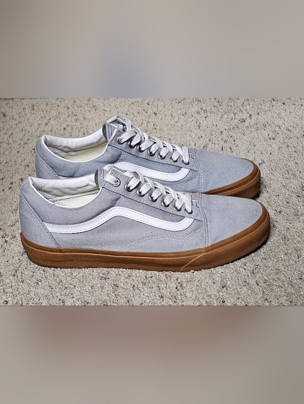 Vans Old Skool Gum Sole Sneakers Gray White 10.5 Men 12 Women Low Top Lace Up